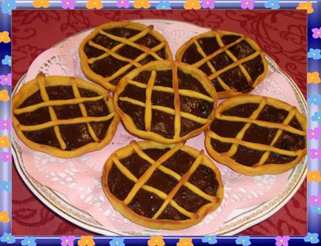 Descrizione: crostatine vegan onnivori (3bis) fiorellini.jpg